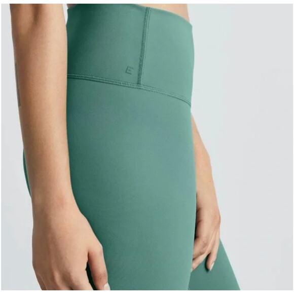 Everlane Soft Green Buttery Soft Perform Ankle Leggings Size Large - Picture 2 of 12